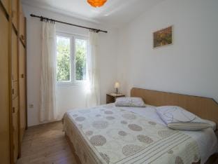 Seafront Apartment Dana - Two Bedroom Apartment with Terrace and Sea View Apartment in Dubrovnik-Neretva County