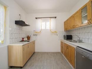 Seafront Apartment Dana - Two Bedroom Apartment with Terrace and Sea View Apartment in Dubrovnik-Neretva County