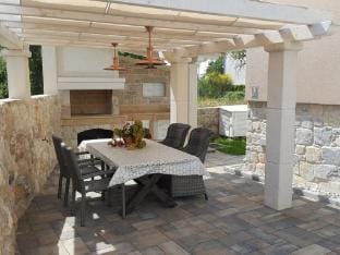 Apartments Villa Rustica ST - Two-Bedroom Apartment with Balcony and Shared Pool prizemlje Apartment in Biograd na Moru