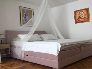 Apartment Ema - One Bedroom Apartment with Balcony Apartment in Split
