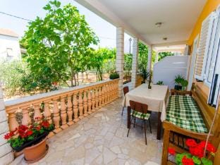 Apartments Ivana TR - One Bedroom Apartment with Terrace A3 Apartment in Trogir