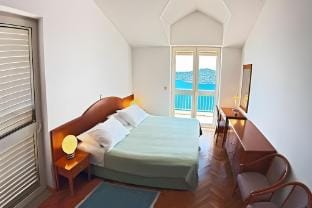 Apartments Sipa - Premium Two Bedroom Apartment with Balcony and Sea View Apartman A Apartment in Dubrovnik