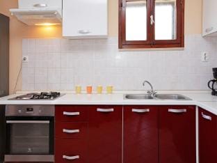 Olives Garden House - Three Bedroom Holiday Home with Terrace and Sea View Vacation rental in Dubrovnik-Neretva County