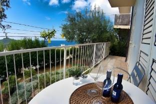 Apartments Sipa - Garden One Bedroom Apartment with Balcony and Partial Sea View Apartman C Apartment in Dubrovnik