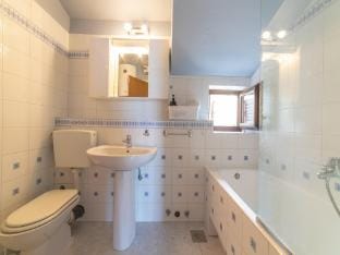 Apartments Sunrise  Duilovo  -Superior Three Bedroom Apartment with Sea View Terrace Apartment in Split