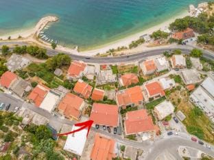 Apartments Hope Dugi Rat - Standard One-Bedroom Apartment with Terrace and Sea View A3 Apartment in Split-Dalmatia County