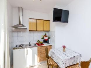 Apartments Cypress Sea Cove - Comfort Studio Apartment with Balcony and Sea View A1 Apartment in Dubrovnik-Neretva County