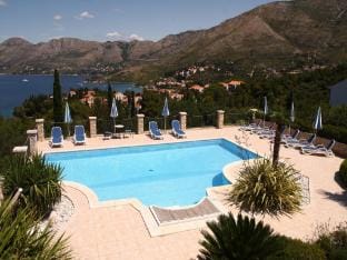 Villa Alegria Cavtat - Studio Apartment with Patio and Garden View Apartment in Cavtat