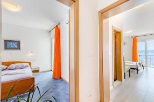 Villa Kosa - Two Bedroom Apartment with Balcony and Sea View Roko Apartment in Brela