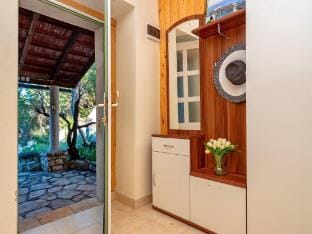 House Hidden Bay-One Bedroom Cottage with Terrace ans Sea View Vacation rental in Dubrovnik-Neretva County
