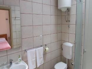 Holiday Home Stari Zoganj - Two Bedroom Holiday Home with Terrace and Swimming Pool Vacation rental in Dubrovnik-Neretva County