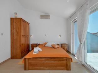 Apartments Villa Juric - Studio with Balcony Apartment in Baška Voda