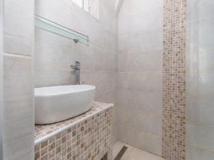 Three Bedroom Apartment with Terrace Apartment in Rijeka