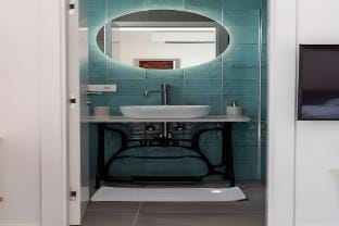 Mamma mia luxury rooms - Double Room with Sea View Relaxing beachfront paradise - 2 Apartment in Trogir