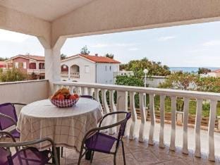 Apartments Hak - Two Bedroom Apartment with Terrace and Sea View Apartment in Zadar County