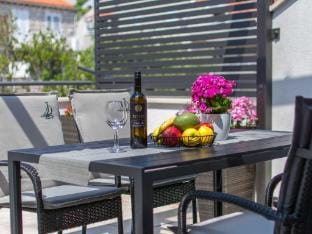 Apartment Gloria - One Bedroom Apartment with Terrace Apartment in Dubrovnik