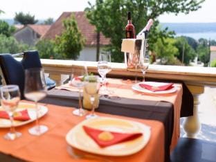 One bedroom apartment with terrace Apartment in Šibenik-Knin County, Croatia