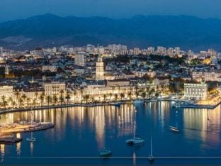 Apartment Alba - Three Bedroom Apartment with Loggia Apartment in Split