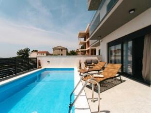 Villa La Ze - Three Bedroom Villa with Swimming Pool Villa in Šibenik-Knin County, Croatia