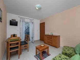 Apartments Villa Juric - One Bedroom Apartment with Balcony Apartment in Baška Voda