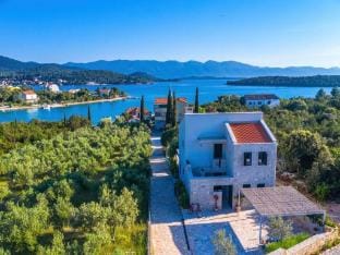 Villa Vera -Three Bedroom Villa with Swimming pool Villa in Dubrovnik-Neretva County