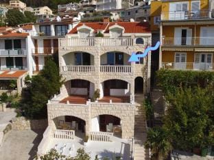 Apartments  Room Vesna - Studio Apartment with Terrace and Sea View Apartment in Brela