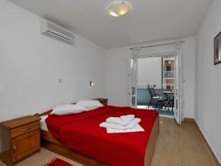 Apartments Villa Juric - One-Bedroom Apartment - 2 Apartment in Baška Voda