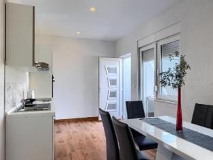 Holiday house Chill out Loborika - Two Bedroom Holiday Home with Terrace Vacation rental in Pula
