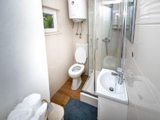 Stone House Lola - Two Bedroom Holiday Home Vacation rental in Split-Dalmatia County