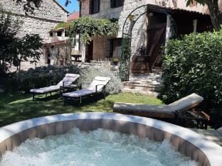 Stone House Lola - Two Bedroom Holiday Home Vacation rental in Split-Dalmatia County