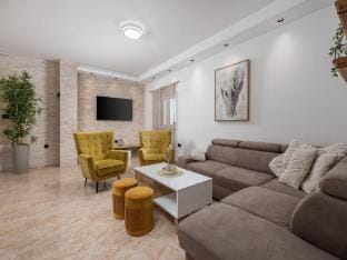 Villa Lemily - Five Bedroom with Swimming Pool Villa in Primorje-Gorski Kotar County