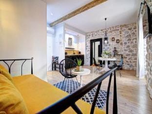 History House Moja Ti 1830 - Deluxe Apartment Gorica Apartment in Lika-Senj County