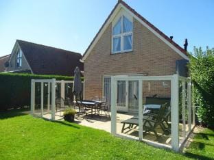 Bungalow in Breskens near Beach  Lighthouse Vacation rental in Zeeland, Netherlands