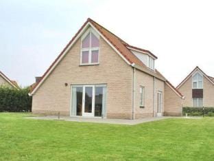 Waterfront Bungalow Near Beach Vacation rental in Zeeland, Netherlands