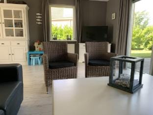 Peaceful Coastal Bungalow Vacation rental in Zeeland, Netherlands