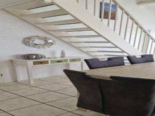 Cozy Comfortable Cottage Vacation rental in Zeeland, Netherlands