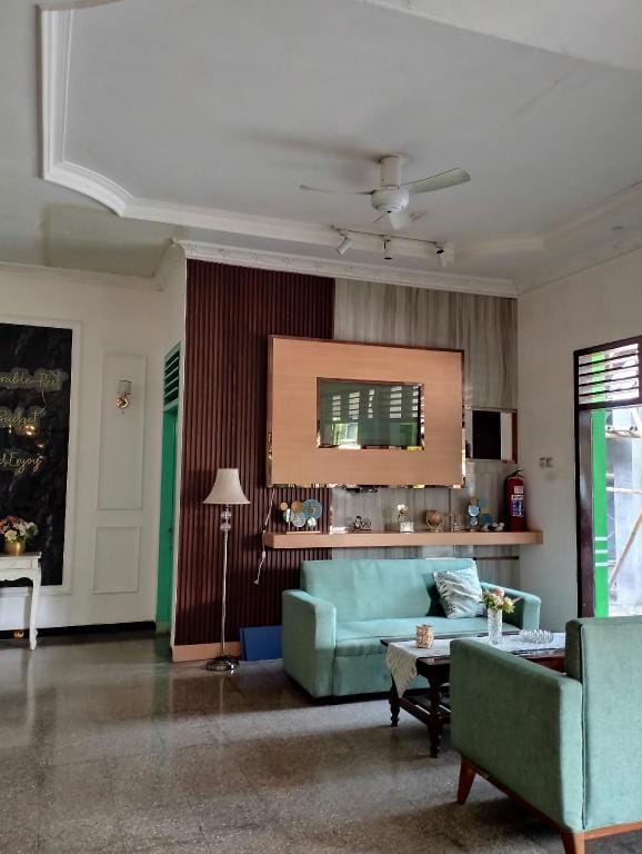 The Sri Rejeki Hotel Hotel in East Java