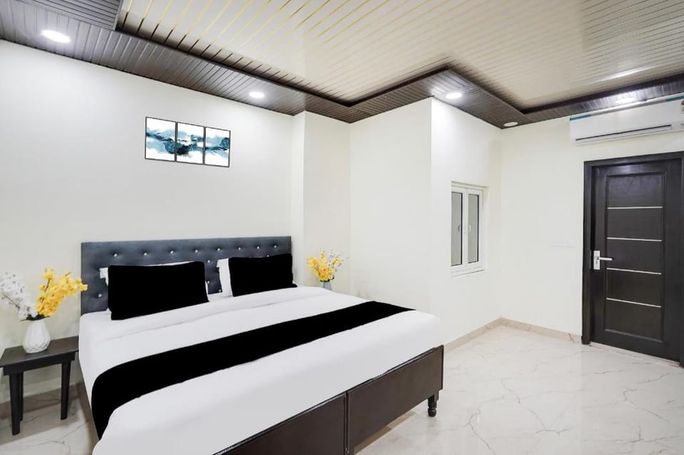 Super Collection O Nirman Vihar Hotel in New Delhi