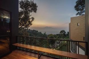 Selayang Oribu - Cabin on the Mountain Villa in West Java