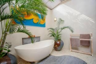 Luxury Villa 5 mins Stroll to the Beach  Villa in North Kuta
