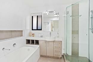 Relax at Riviera Villa in Gold Coast