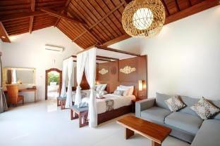 Elegant 3BR Getaway Villas in Uluwatu Villa in Kuta Selatan
