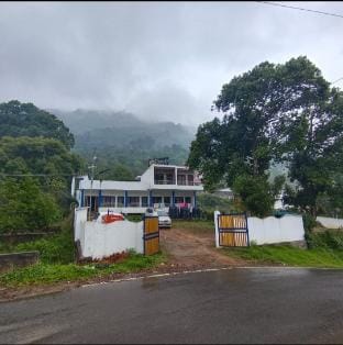 Deluxe Room(BanyanThree) Apartment in Tamil Nadu