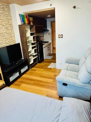 Cozy Studio with Great View in Mplace, Quezon City Apartment in Quezon City