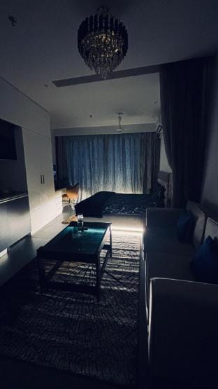 Luxury Apartment at 36th Floor - AJ Studio's Apartment in Noida