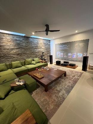 5 bedrooms Villa Canggu Umalas best price! Villa in North Kuta