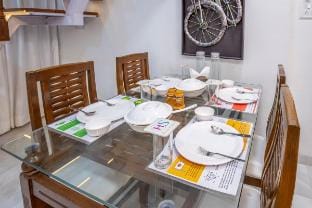 Ambient 3 Bed Apartment with BBQ/Private Rooftop Apartment in Mumbai