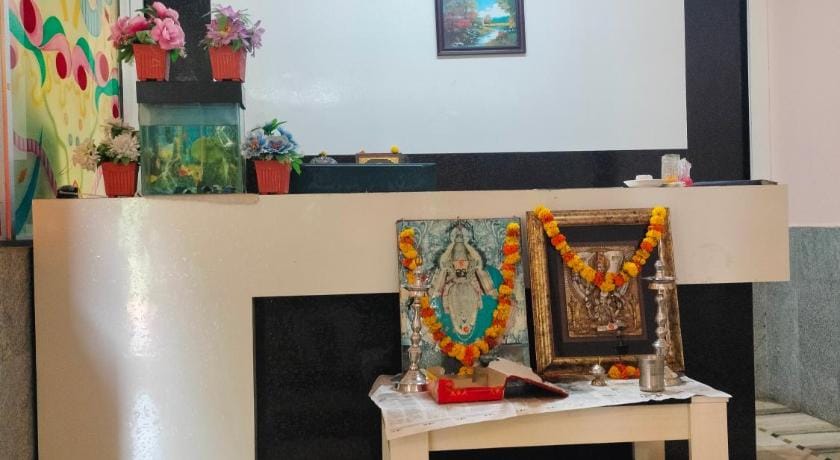 Om Shakthi Suits Hotel in Bengaluru