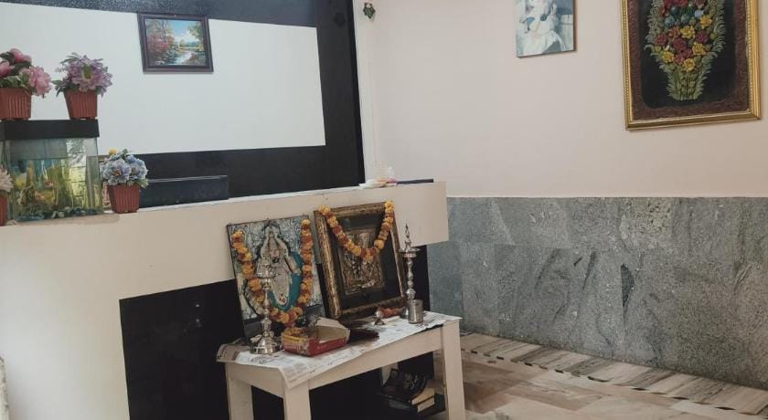 Om Shakthi Suits Hotel in Bengaluru