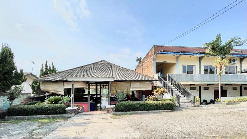The Kanzi Hotel & Village Hotel in Cisarua